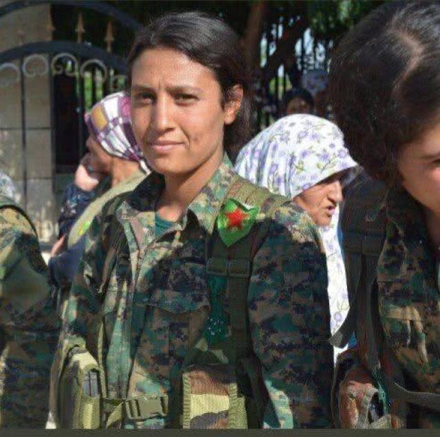 究竟是谁虐待了库尔德女兵尸体这伙惯犯还曾有更残忍暴行