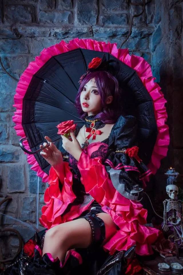 游戏cos丨王者荣耀露娜哥特玫瑰 露娜这是要美翻上天?