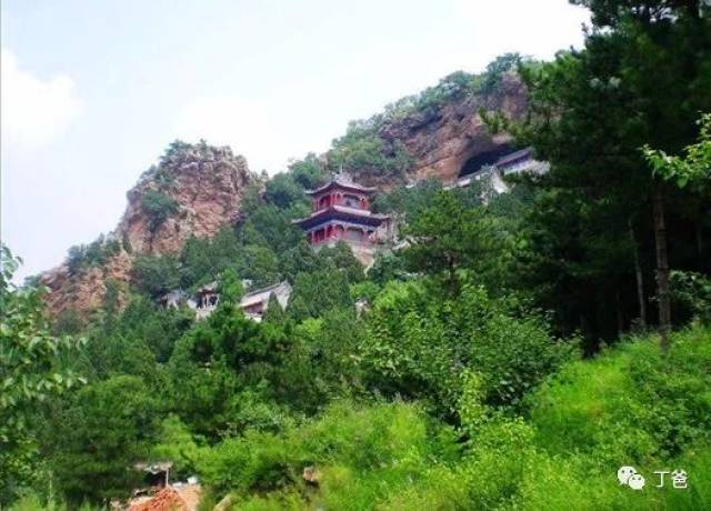 以下景區享受免門票優惠:九門口水上長城,興城古城,覺華島旅遊度假區