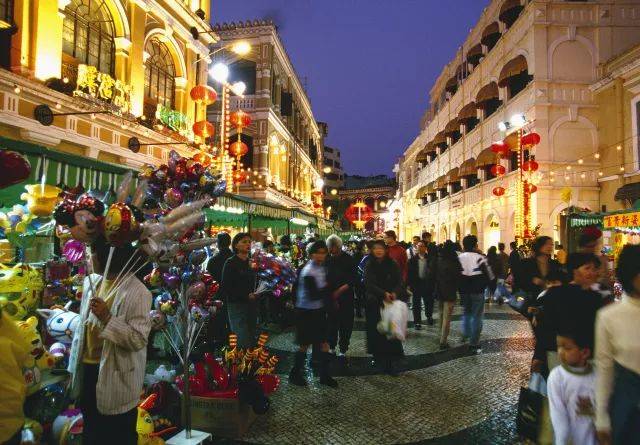 为了这次狂欢盛典,2月10日福州东街口要封街啦!(文末有福利)