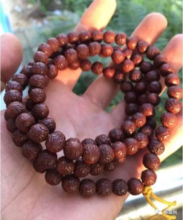 普通的酸枣核,2年后的包浆,竟比凤眼还漂亮!丨文玩daily