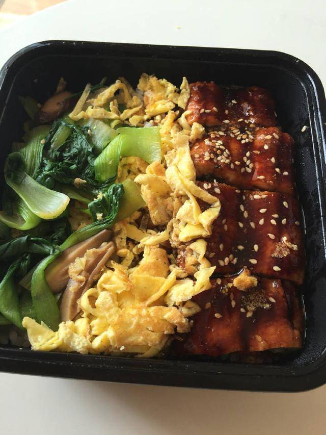 铁板烧餐厅的午餐外卖,一个人四个菜162元,算不算偶尔奢侈?