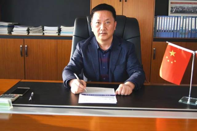 东北,西北地区钢厂和钢贸大佬向全国钢铁同仁拜年啦!