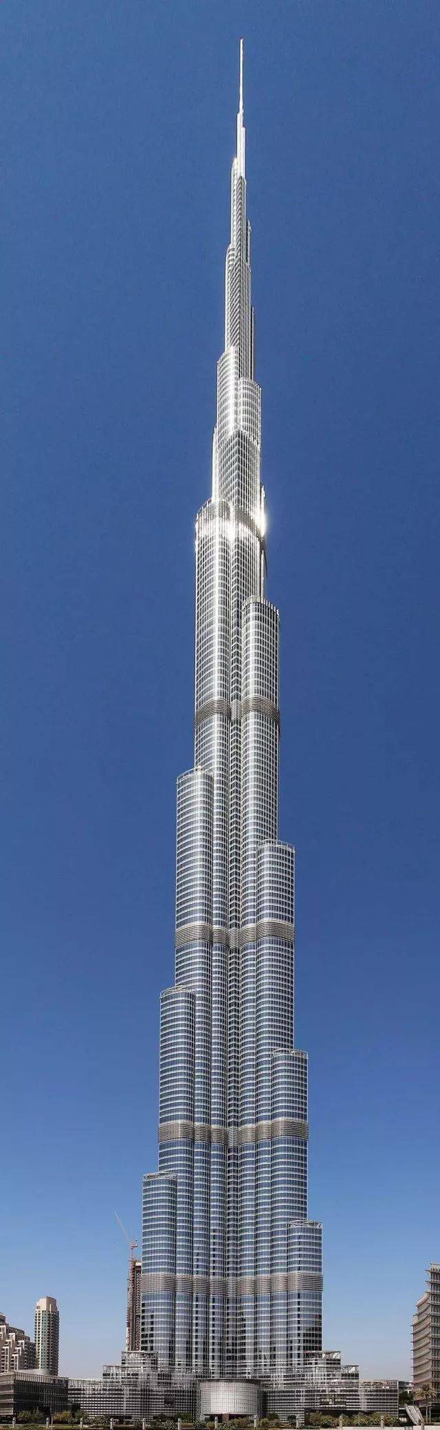 让你的手指划过828米的世界第一高楼 迪拜哈利法塔整层出售!