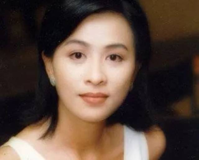 刘嘉玲:触底反弹的人生,她活出了女人最好的模样!