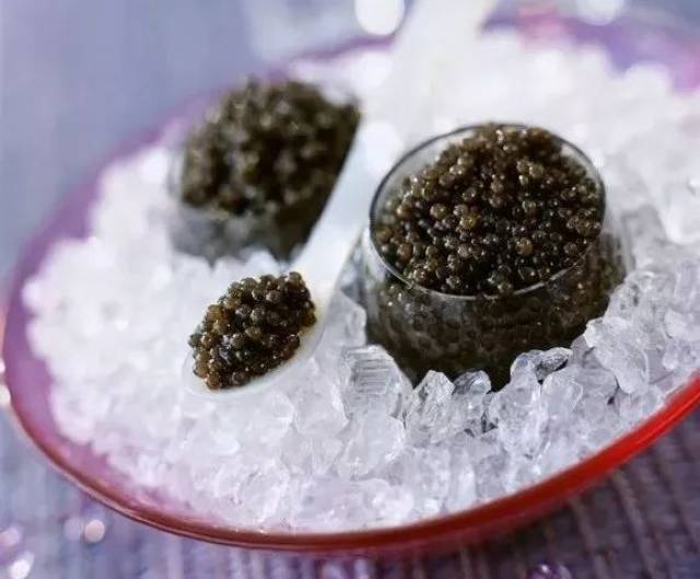 2月8日鲟鳇鱼现场分割,更有美味大抽奖!