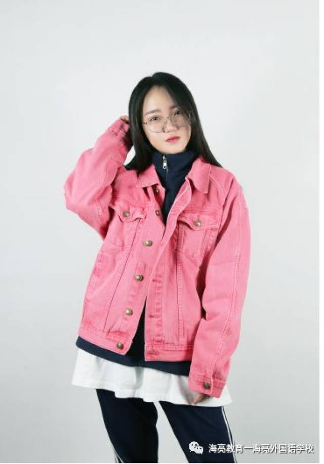 9 陈依一 亚洲部 韩一b班 "这一天 我开始仰望星空 发现 星并不远 梦