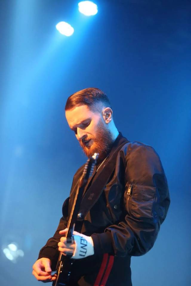 hurts 乐队 — 渴望之旅上海演唱会圆满结束_手机搜狐网