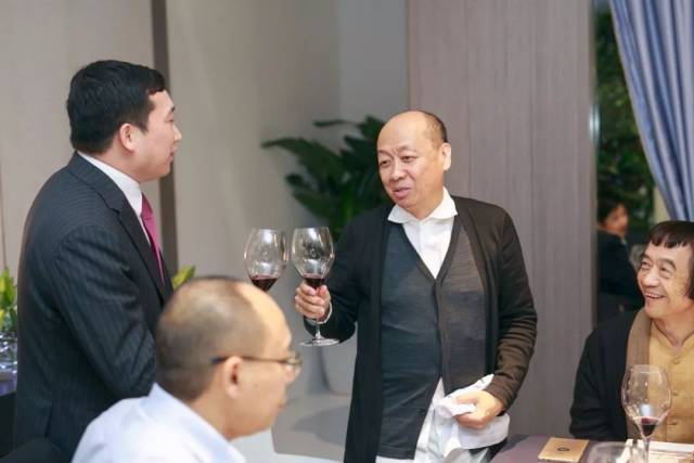 第37届名家具展"禧哥莞饭"现场