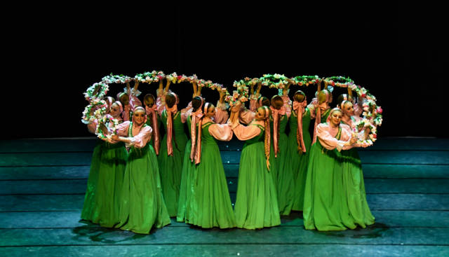 绝美云步舞动冰城