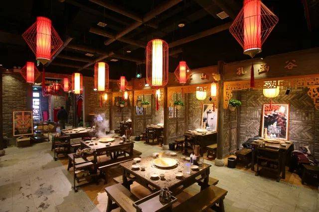 刚刚开业的小龙坎新店,仿佛把整座苏州园林搬到了徐州!