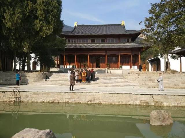 天台宝华山上千年古寺春来早,你没看过绝妙禅景!