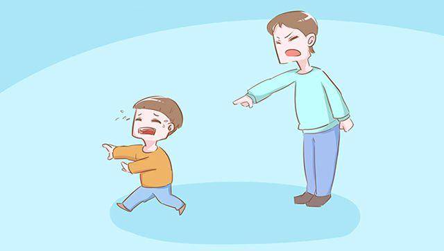 被父母严厉对待,性格也会发生转换孩子在出生之后,性格还处在十字口