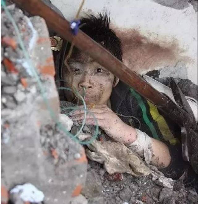 汶川大地震最惨图片