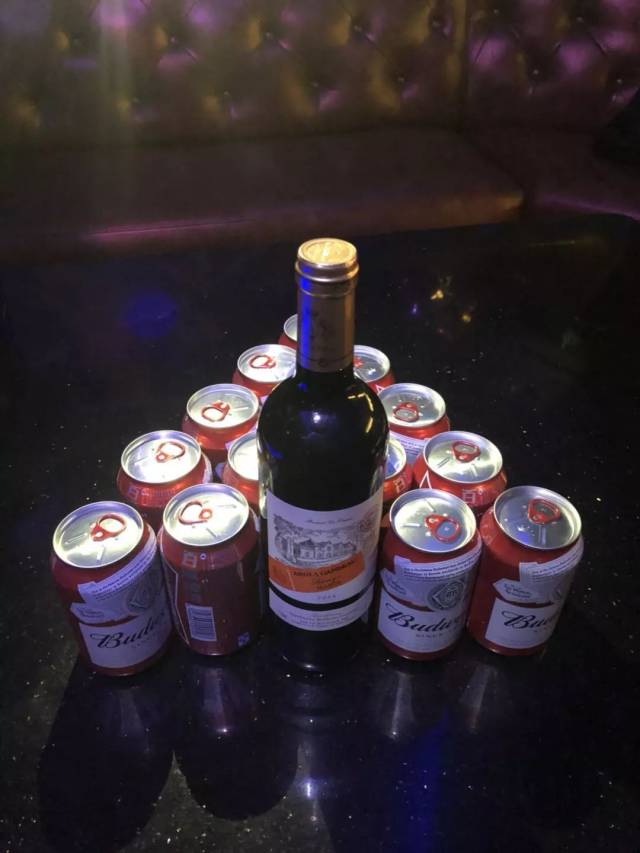 横岗这家ktv,送红酒,果盘,长寿面,竟然还送狗!