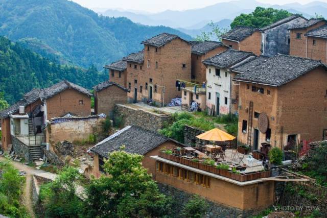 回国隐居歙县阳产土楼,这位合肥"大叔"塑造了德味儿民宿!