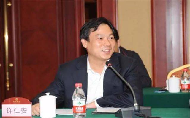 重庆交通建设"三年会战"主将亮相:高速公路集团董事长