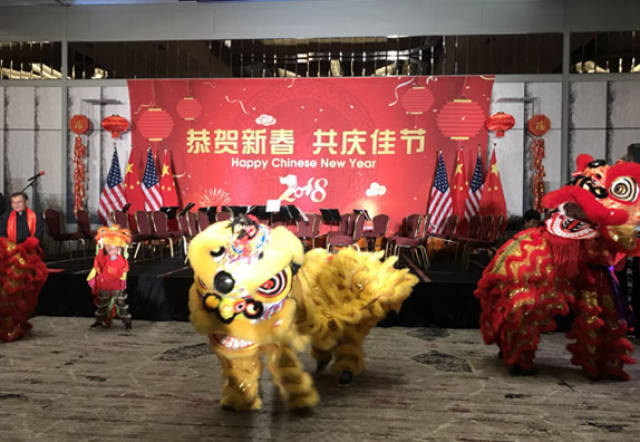 我驻洛杉矶总领事馆举行春节招待会