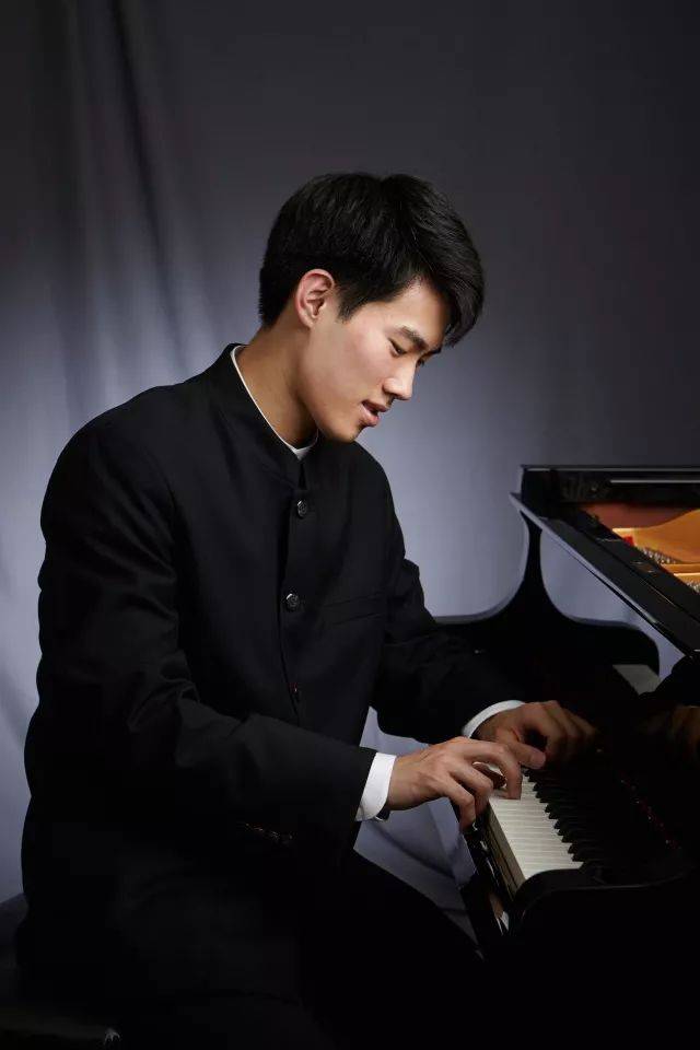 开票·早鸟丨古典新势力i——华裔青年钢琴家刘晓禹独奏音乐会