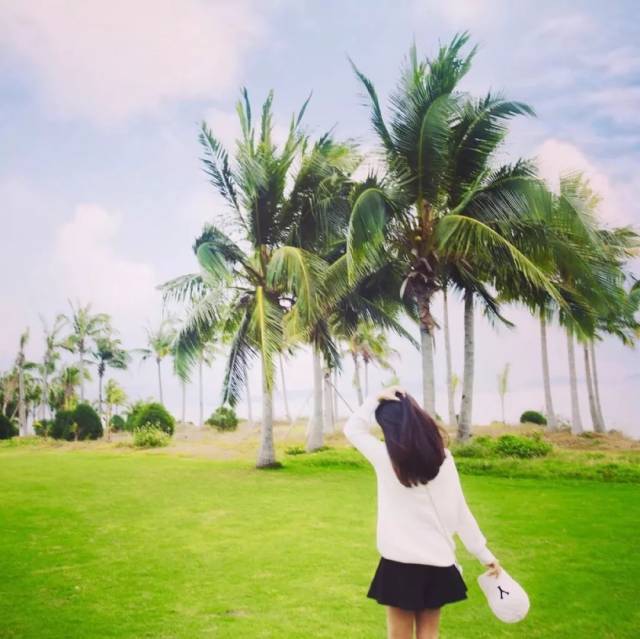 背影头像丨从来没有人来过我的心上,我只是你中途过站的地方.