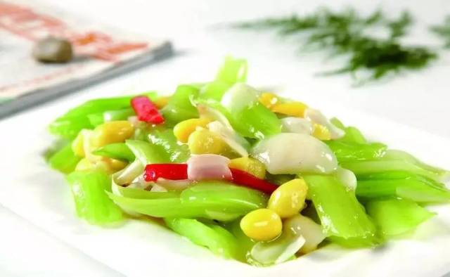 西芹白果炒百合