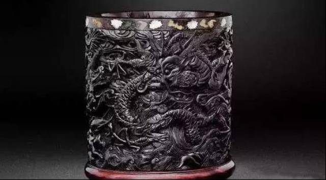 价值5520万的红木笔筒,真是精美绝伦啊!