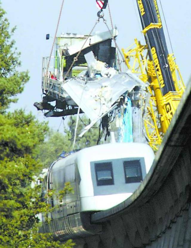 磁悬浮列车曾有机会赶超高铁,但一次事故让其发展陷入了停滞!