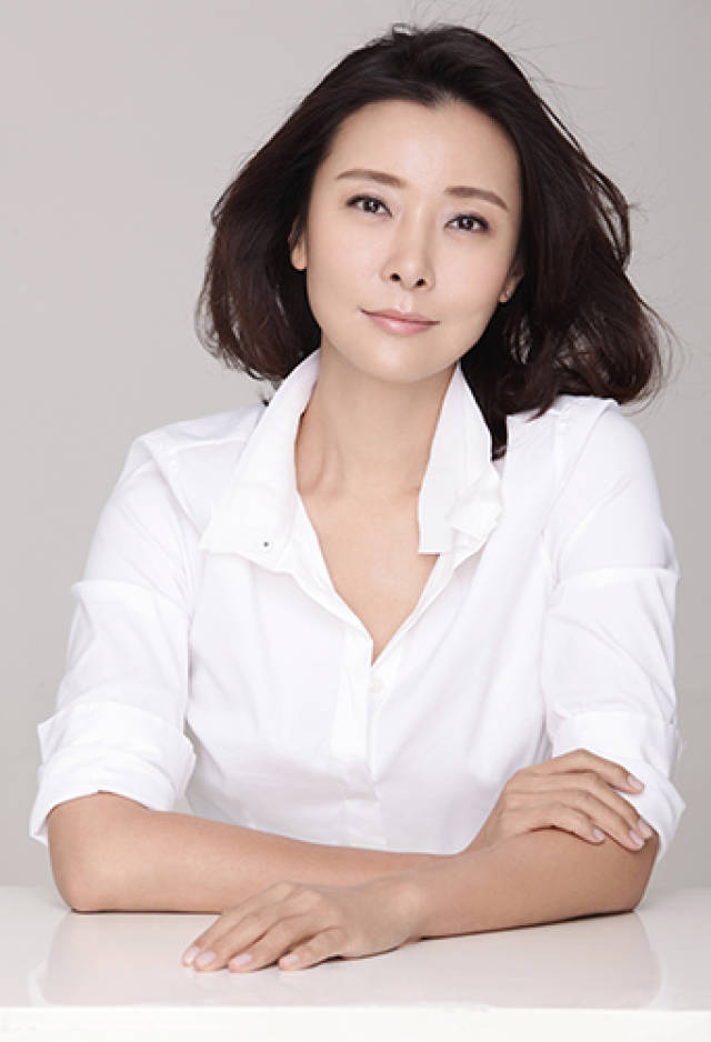 《决胜》开播 柯蓝化身高智女性上演攻心谍战