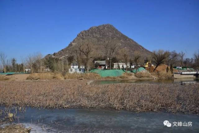 而我呢 只想留下几张相片 不单单是为了宣传 上图华山,下图鹊山