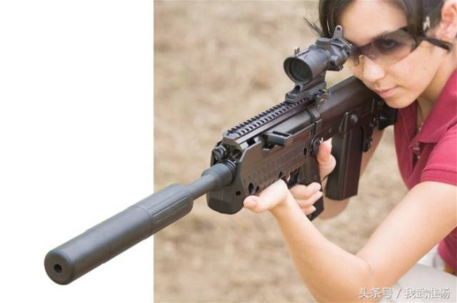 州枪械公司kel-tec数控工业公司研制及生产的无托结构半自动战斗步枪