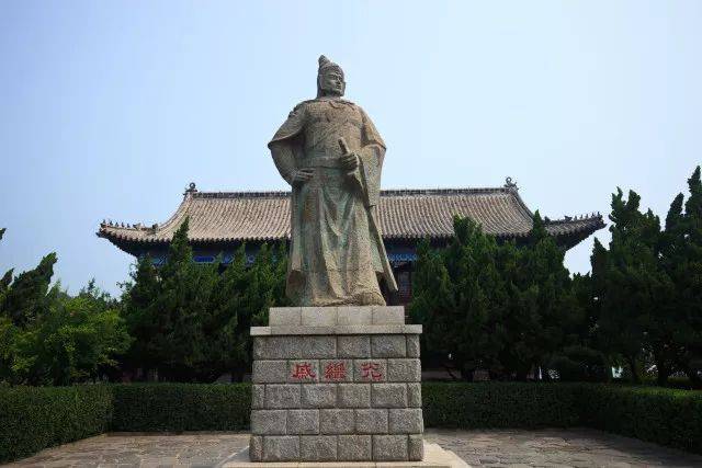 起,莆田人民为了纪念那段惨痛的历史,缅怀抗倭英雄戚继光的英勇事迹