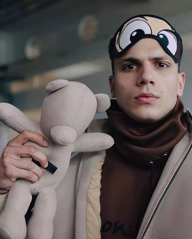 男模Cristi Isofii 第一视角展示内裤,我想吃他!