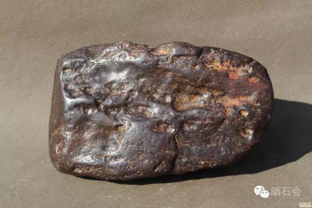 世界上最大陨石雨发生在新疆