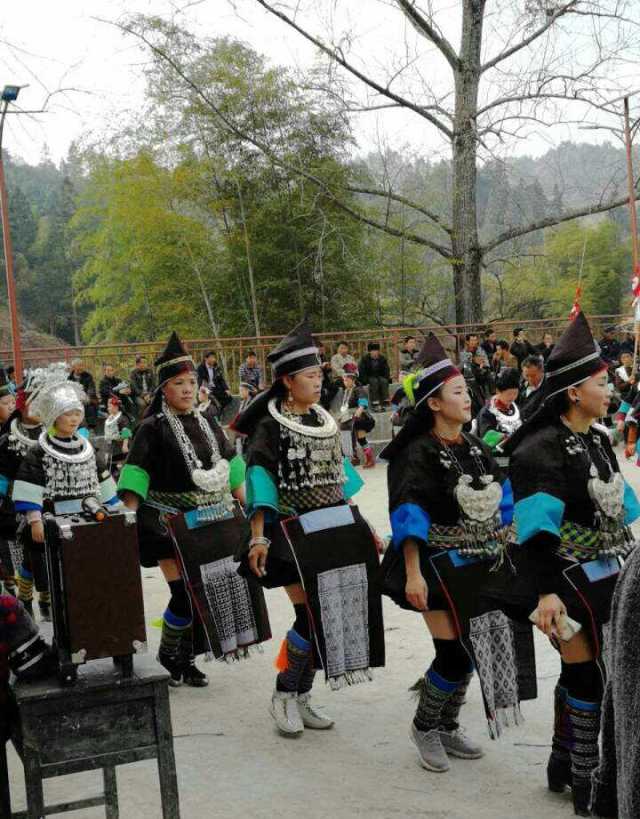 超短裙苗族的大年初二