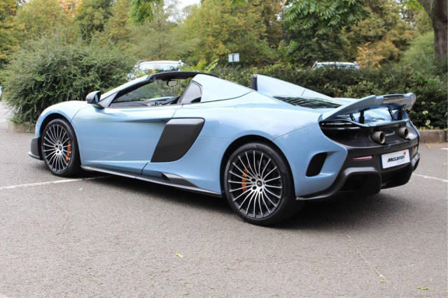 迈凯伦720s,陆地王者