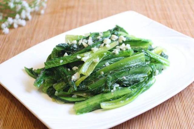 蒜蓉油麦菜这样做最好吃,五分钟上桌