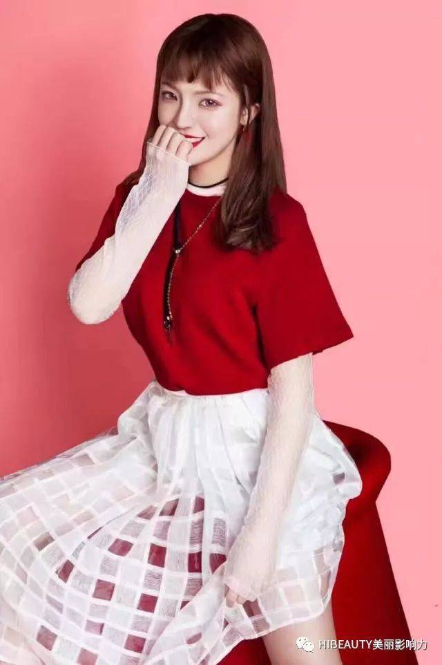 爵士舞,游戏女/神/朋/友/圈苏娜在高中时就开始做平面模特,参加cj