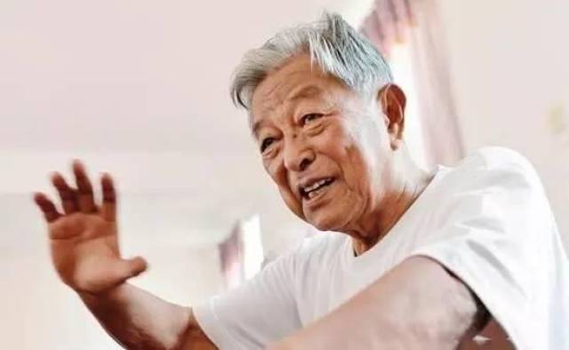人物|90岁老人的肺腑之言带给养老企业的深刻启示_手机搜狐网