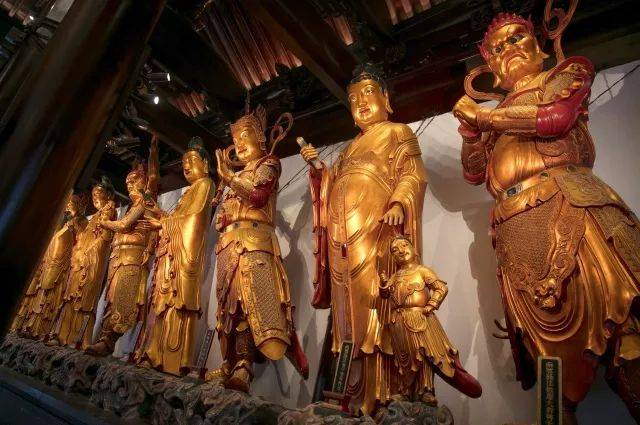 成就那些修行及有德之人 为感念诸天护法之功德 各大寺院于每年农历