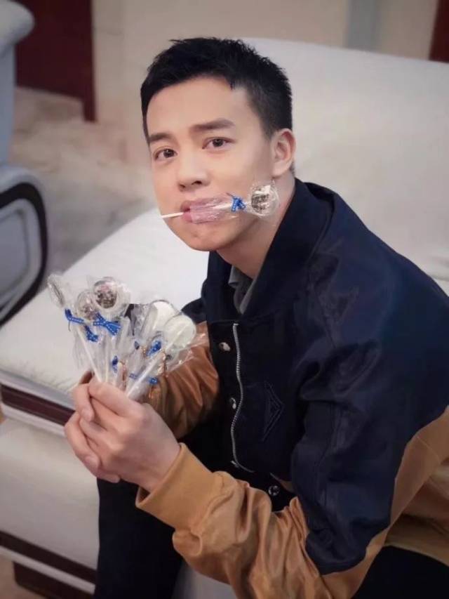 三刷红海行动为黄景瑜和尹昉两位小哥哥打call