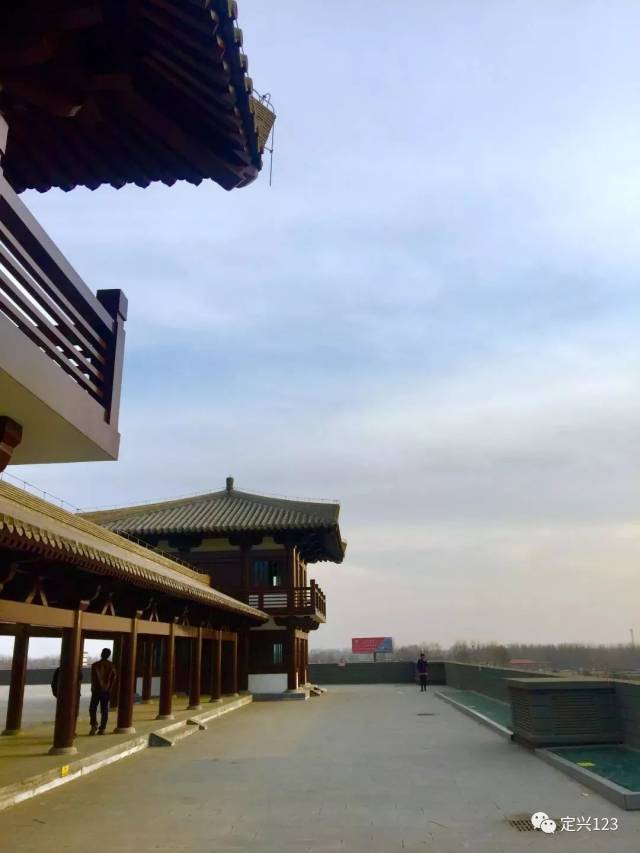 黄金台仿古建筑剪影