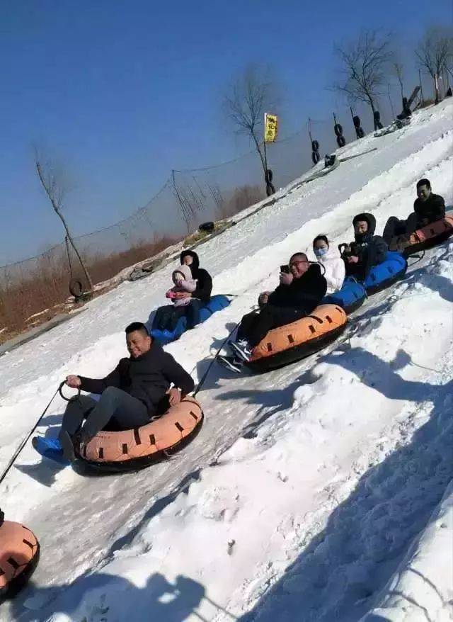 龙居桃花岛滑雪场图片