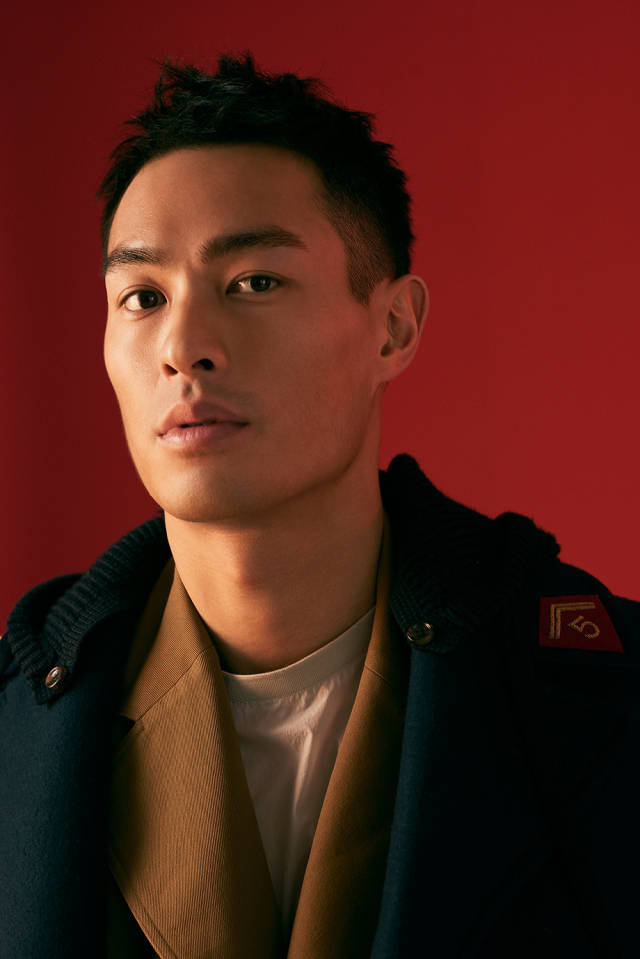 杨佑宁扛鼎近20亿票房曝男友系大片秀性感臂肌