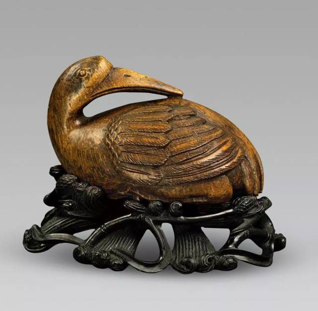 竹根雕鸟形摆件