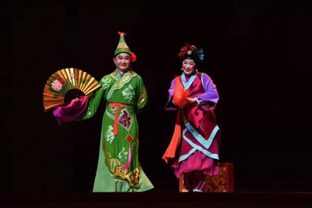 合肥市庐剧院院长,国家一级演员段婷婷在剧中饰演刘兰芝,国家一级演员