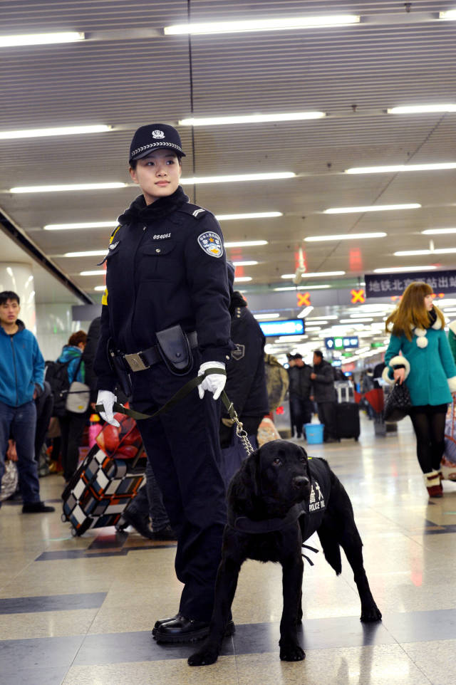 为首都警花点赞:北京市公安局西站分局优秀女民警陈思宁