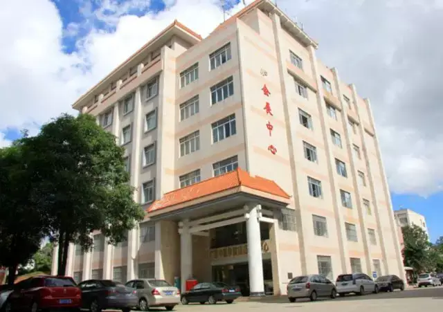 廣西中醫藥大學創建於1956年,是我國5個少數民族自治區中唯一獨立建制