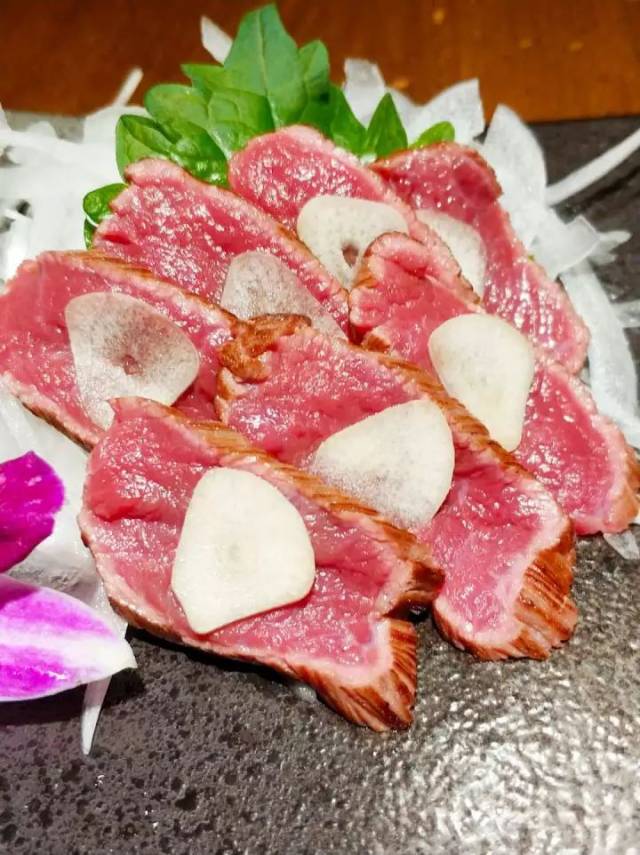 马肉刺身