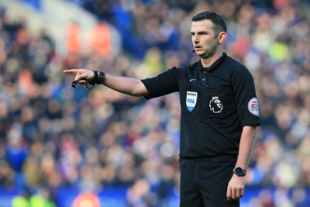 英超第29轮裁判安排:奥利弗执法双蓝会