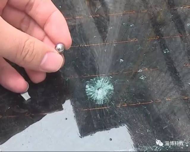 淄博一小区多家住户窗玻璃被钢珠击穿!谁干的?